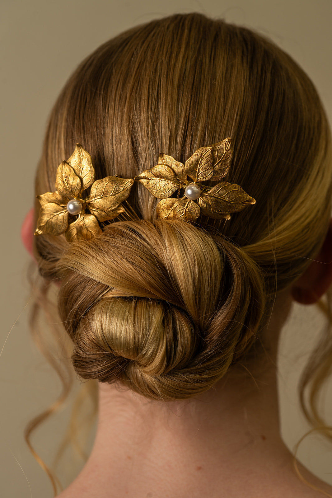 Set of Two Golden Leaf Pearl Combs – Bridal Hair Accessories, Wedding Updo Adornment
