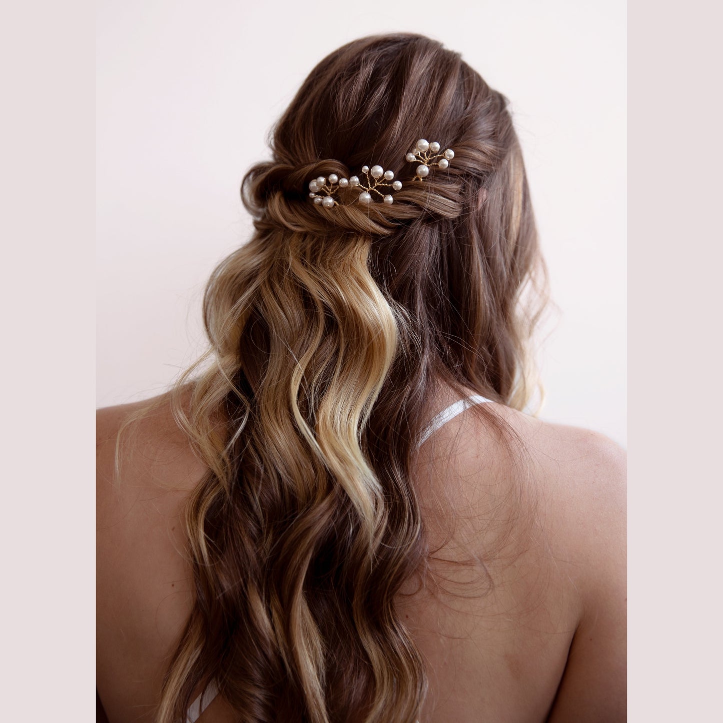 Millie - Set of Three Pearl Burst Hair Pins