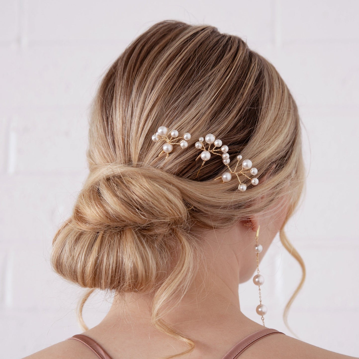 Millie - Set of Three Pearl Burst Hair Pins