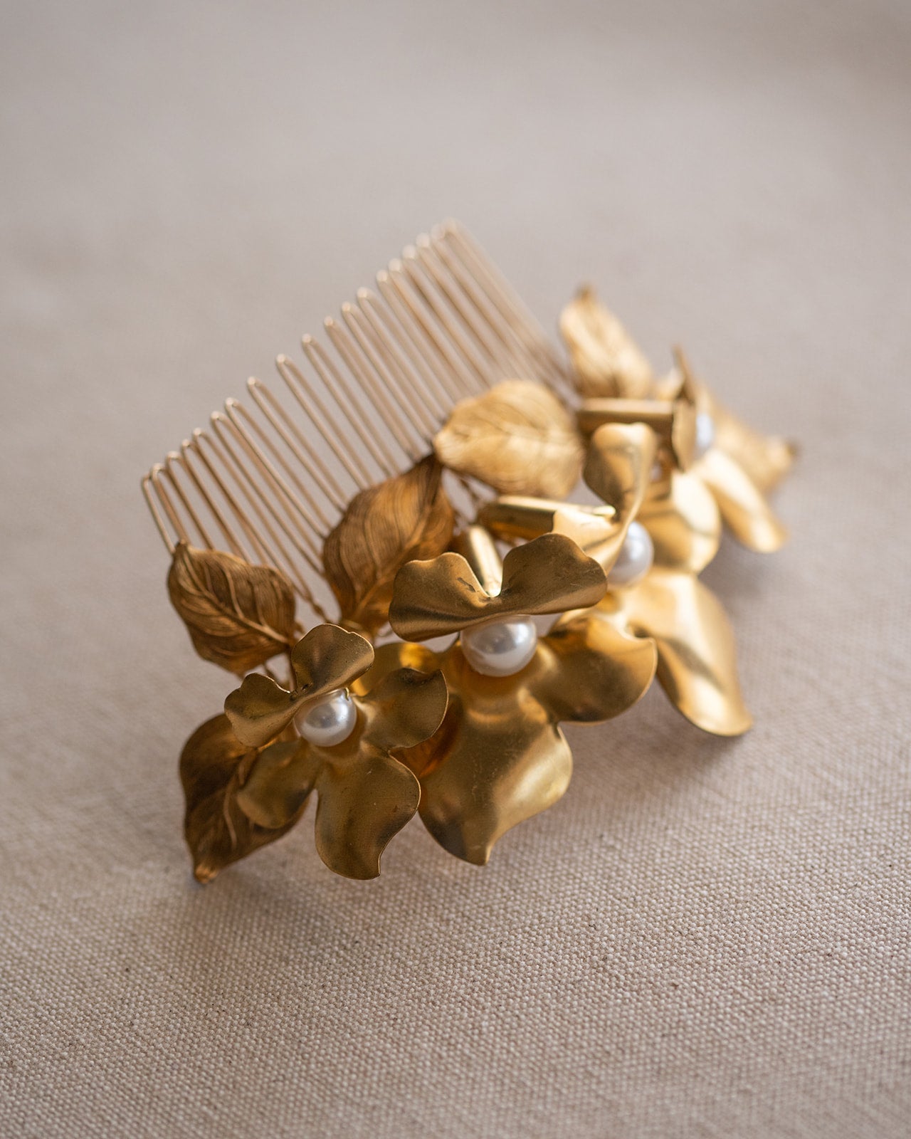 Orchid Flower Comb - Set of Two, Bridal hair pice, wedding hair piece, barrettes