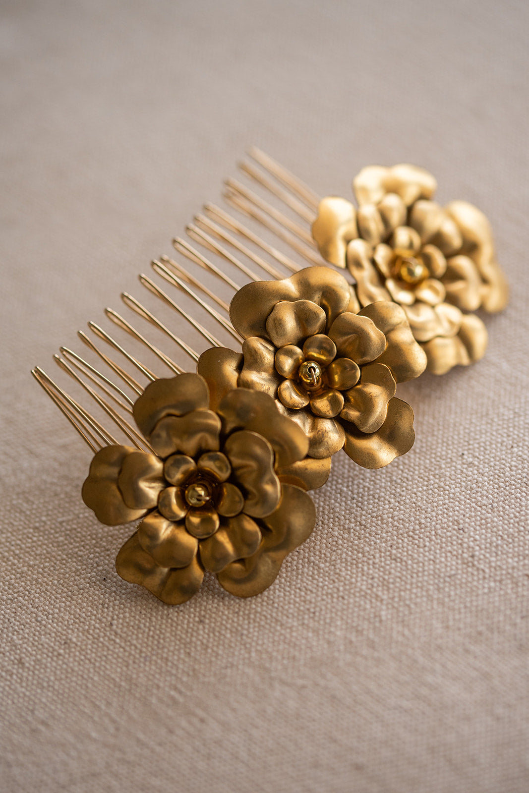Golden Floral Comb - Set of Two, Bridal hair pice, wedding hair piece, barrettes