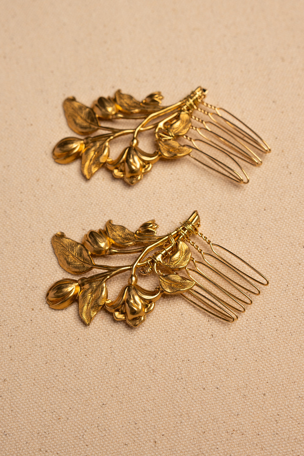 Set of two Tulip Mini Combs - Bridal hair pice, wedding hair piece, barrettes