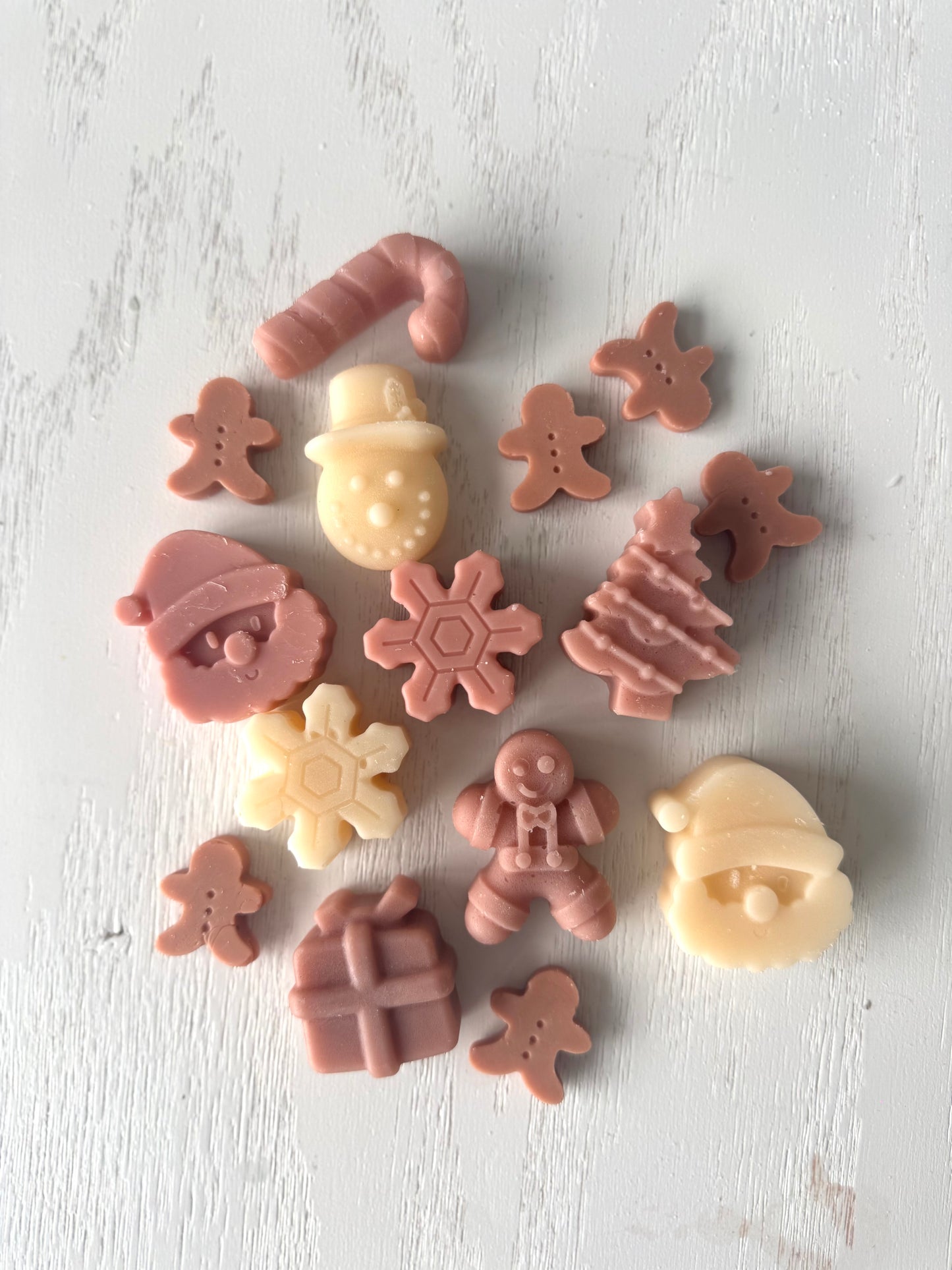 Holiday Scented Soy and Beeswax Wax Melts, Winter Forest & Christmas Wishes