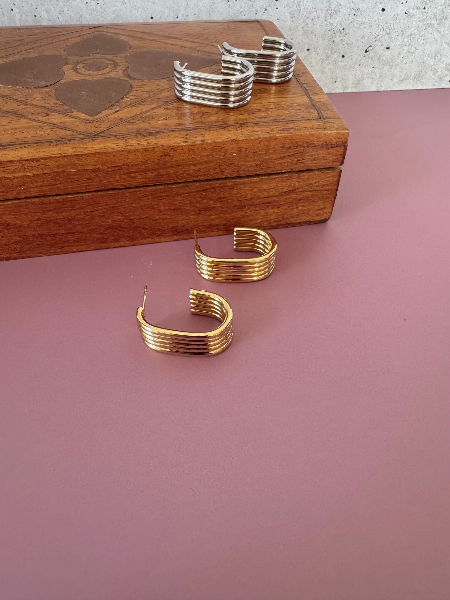Large Lined Oval Hoop Earrings