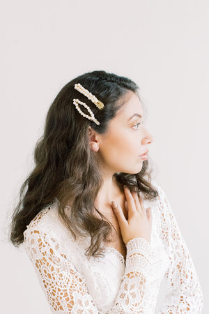 Oversized Pearl Hair Clips
