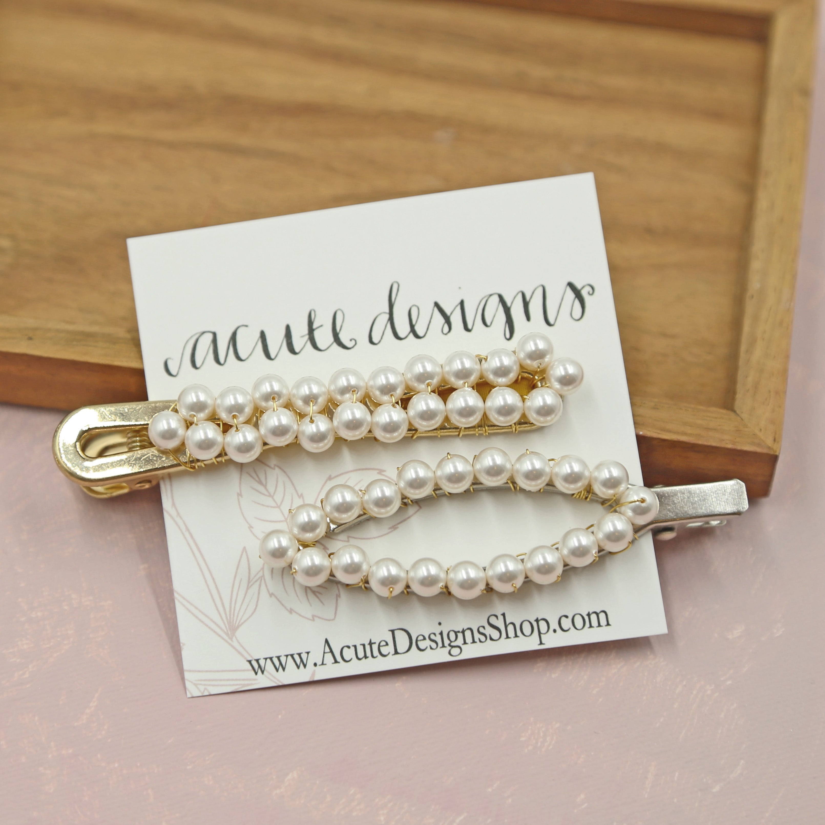 Oversized Pearl Hair Clips