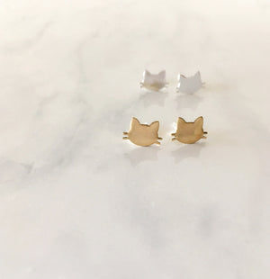 pussycat stud earrings