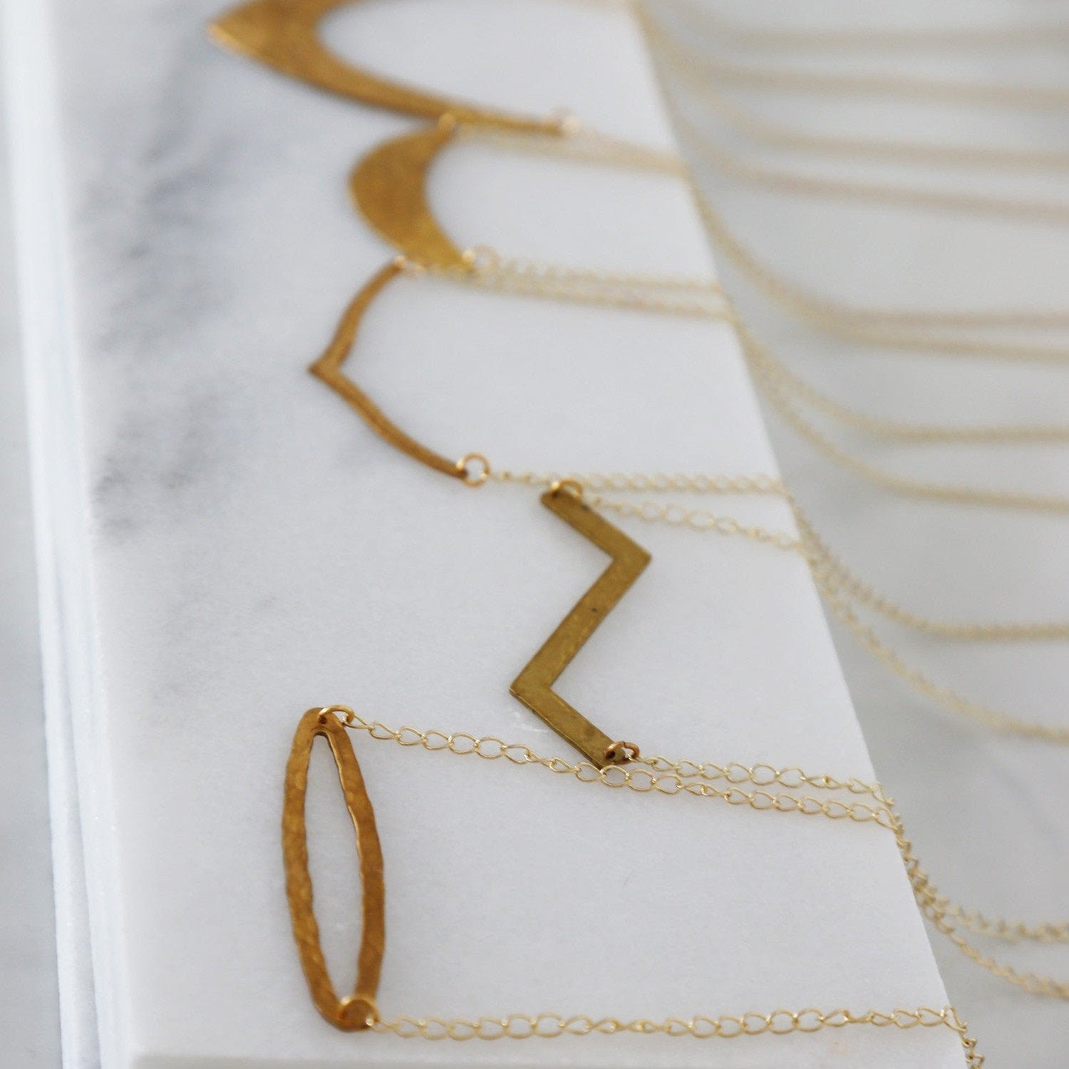 minimal gold necklace