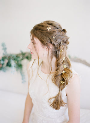 gold flower hair pins