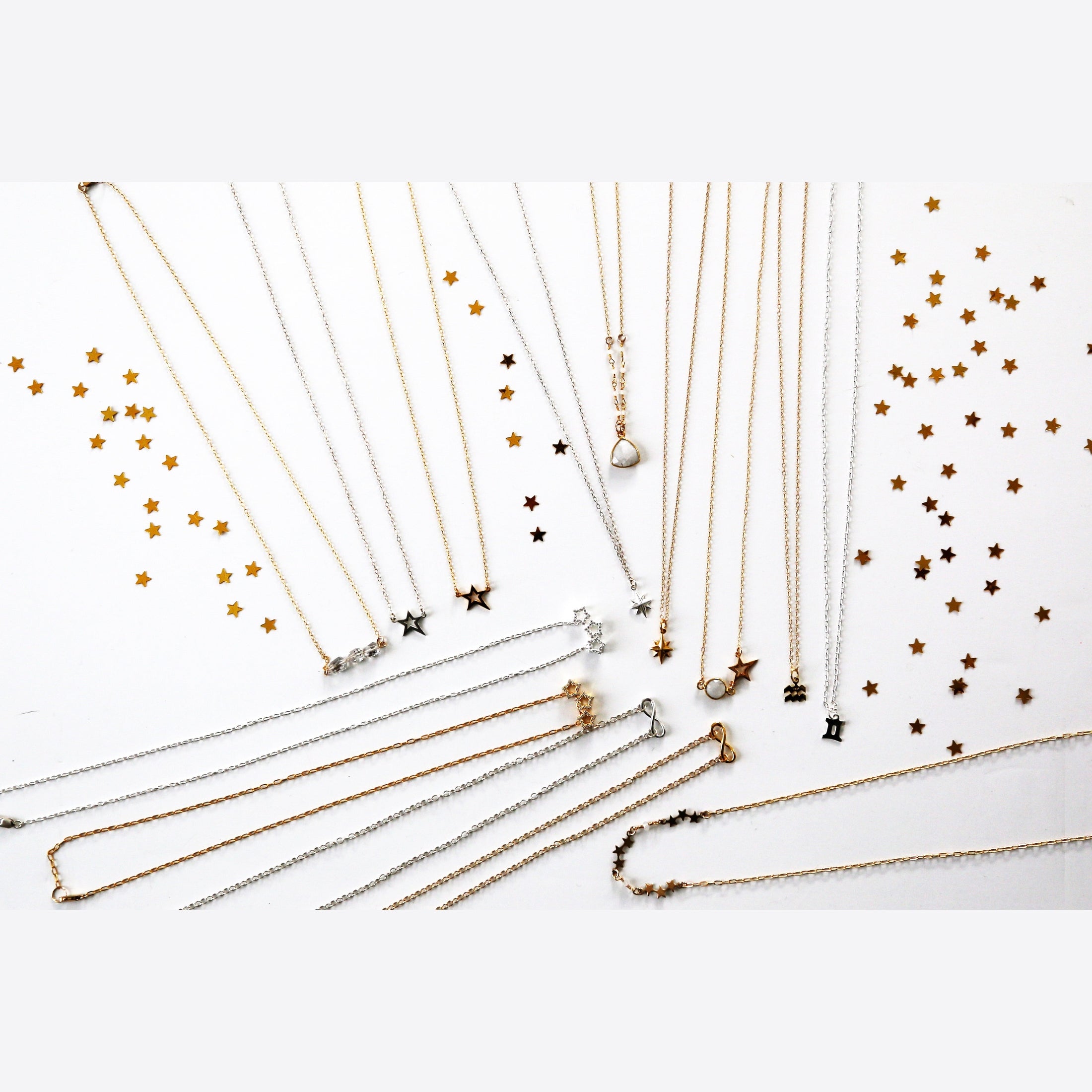 minimal gold necklace