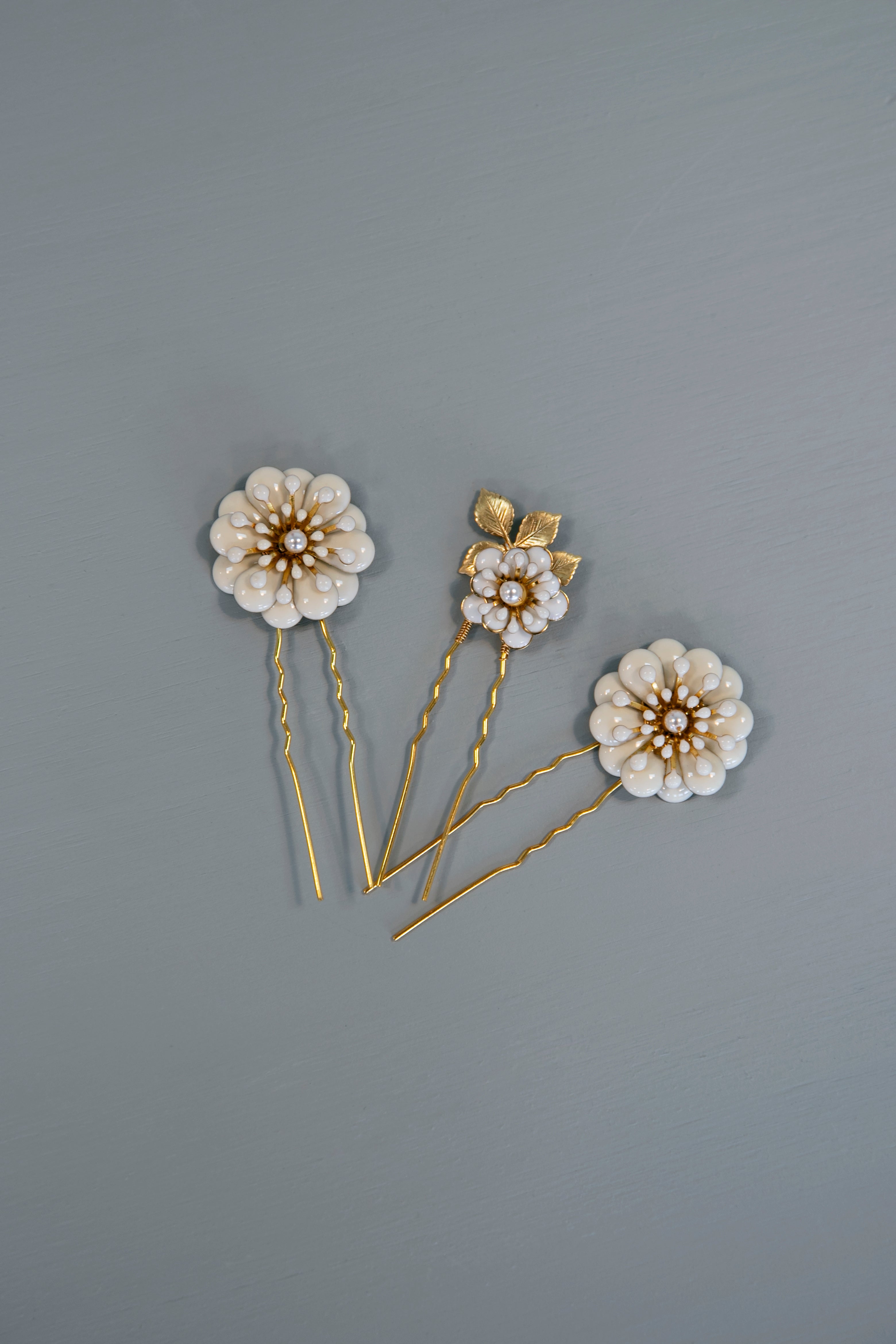 Daisy - Set of Three White and Gold Flower Hairpins